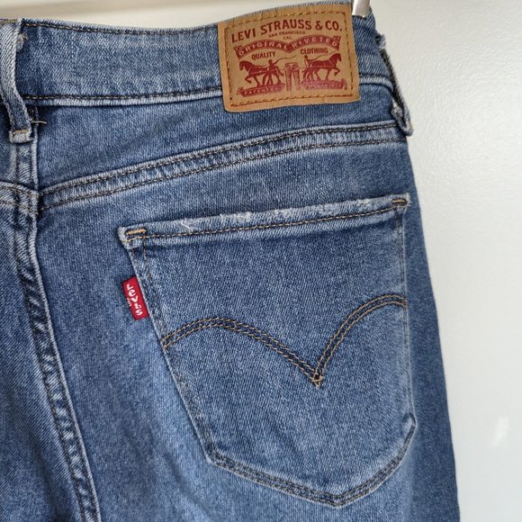 Levi's 711 Skinny Jeans Distressed Size 26 - Picture 3 of 5